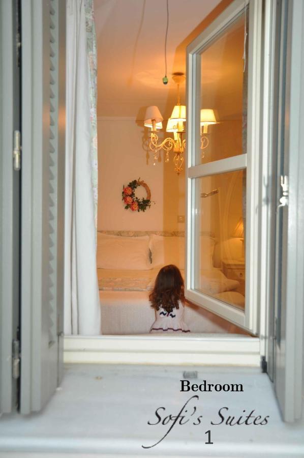 Sofi'S Suites Andros Exterior photo