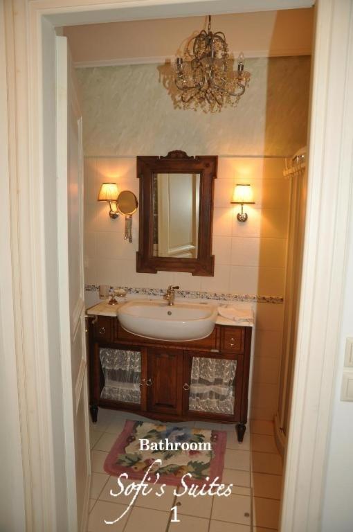 Sofi'S Suites Andros Exterior photo