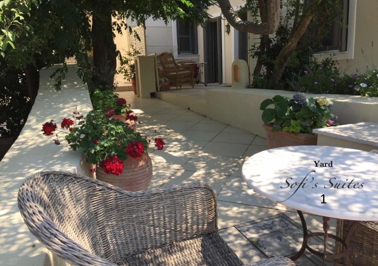 Sofi'S Suites Andros Exterior photo