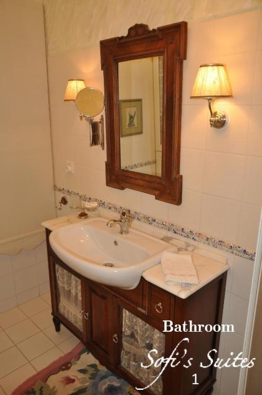 Sofi'S Suites Andros Exterior photo